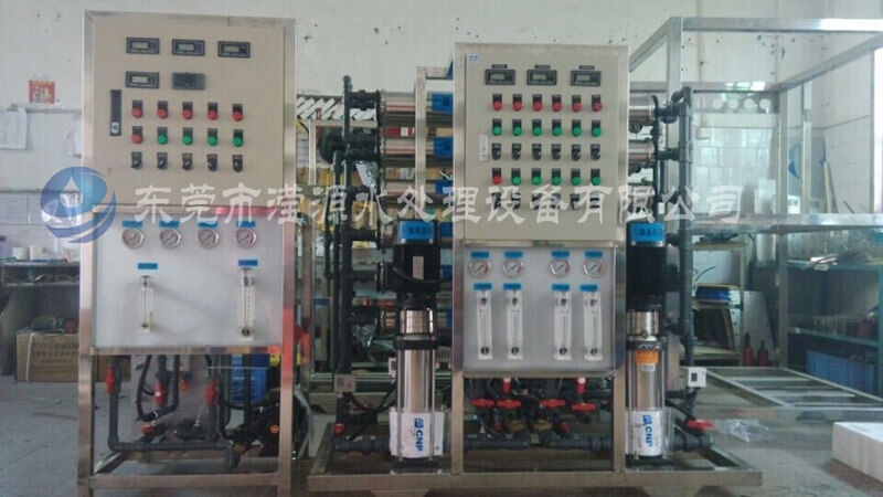  /><br /></div><div>應(yīng)用領(lǐng)域：</div><div>1.表面處理：電鍍配液用水、電鍍清洗用水;</div><div>2.電子工業(yè)：半導(dǎo)體工業(yè)超純水、集成電路清洗用水制備;</div><div>3.電力工業(yè)：高壓鍋爐補(bǔ)給水制備;</div><div>4.制藥行業(yè)：醫(yī)用純化水的制備;</div><div>5.化學(xué)工業(yè)：溶液的脫鹽提純;EDI超純水設(shè)備是一種環(huán)保節(jié)能新型水處理工藝，目前在工業(yè)生產(chǎn)用水處理中應(yīng)用廣泛，受到各行業(yè)青睞。</div></div>
						<div   id=
